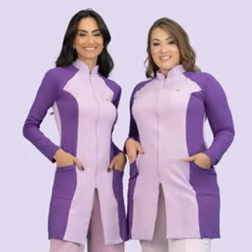 jalecos femininos acinturados brancos off white coloridos com botão gola padre, gola blazer, gola esporte de zíper, modelagem slim tecido tecnológico - jalecos mania a melhor loja de jalecos em goiânia